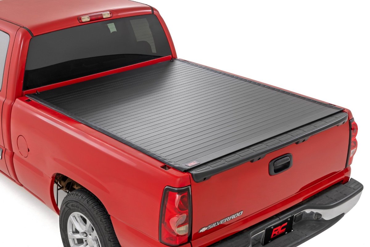 Chevrolet Silverado 1500 Classic Hard Roll Up Bed Cover - Rough Country - Flush, Low-Profile Design - Matte Black - 2007
